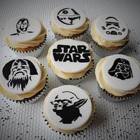 Hand painted Star Wars cupcakes