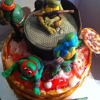 Ninja Turtles "Cowabunga Pizza Cake"