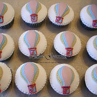Hot air baloon cake and cupcakes