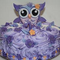 Purple owl cake