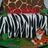 "Jungle birthday cake"