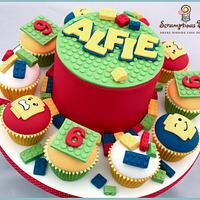 Big Cake Little Cakes : LEGO