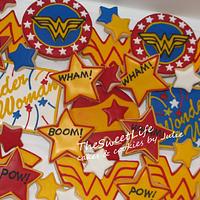 Wonder Woman cookies #2