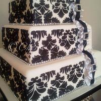 Black & White Damask Wedding Cake