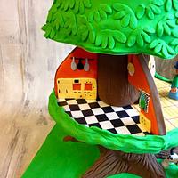 Treehouse cake / childhood memories 