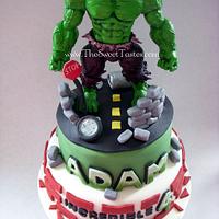 Incredible  Hulk birthday cake 