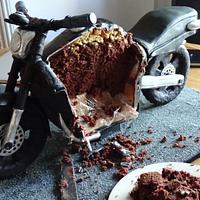 3D Yamaha motorbike cake