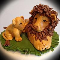 Lion and cub cake