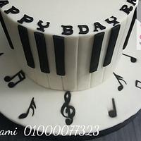 Piano and 3d lute cake