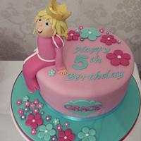 Princess & Flowers Cake