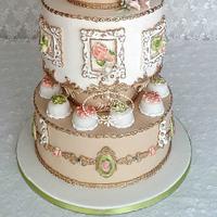  WEDDING CAKE BAROQUE CHIC