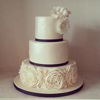 ruffles roses romantic wedding cake