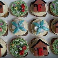 Home Sweet Home Cupcakes