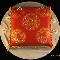 Henna Pillow Cake 