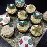 Festive cupcakes 