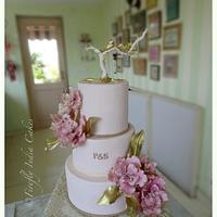 Vintage Pink & Gold wedding Cake