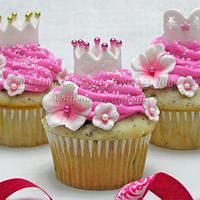 Pink Cupcakes ...