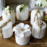 Green, gold & white mini cakes