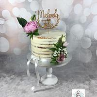 Simple semi naked Weddingcake 