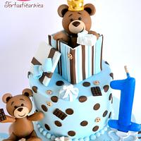 Bears and cookies cake 