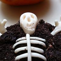 Gluten Free Creepy Skeleton Cupcakes