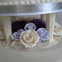 vintage rose & lace wedding cake