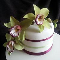 Sugar cymbidium Orchid Cake