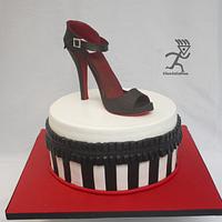 Stiletto on Black & White cake with Ruffled pleats