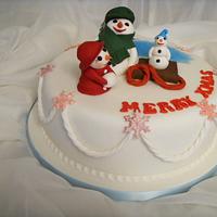 'The Frosty Family' Christmas Cake