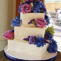 Twisted squares wedding cake