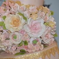 Whimsical Cake meets Traditional Elegance
