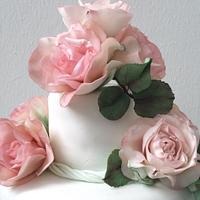 Wedding cake with roses.