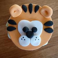Jungle/Zoo Animal Cupcakes