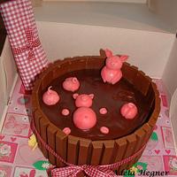 Good-luck pig cake - with KitKat