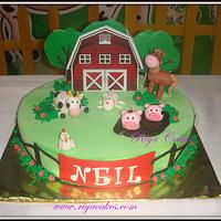 Barnyard theme cake