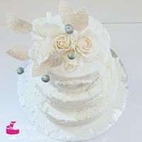 White wedding cake 