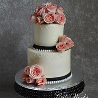 Sweetheart roses and pearls