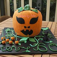 Jack-o-Lantern cake - October 2012