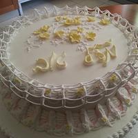 lambeth and string work birthday cake