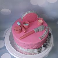 Make-up cake in pink and silver.