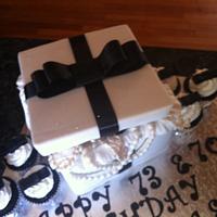 Black & White Giftbox