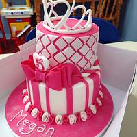 Princess tiara cake