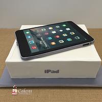 Apple iPad Birthday Cake