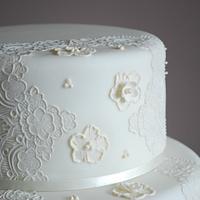 Elegant Ivory wedding cake