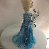 Frozen cake with Elsa