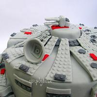 Millennium Falcon Lego Star Wars cake