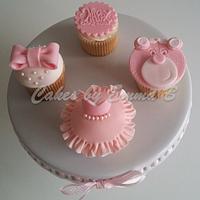 Pink, Pink and More Pink Cupcakes