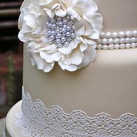 Sugar lace wedding cake