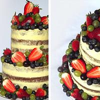 Naked cake & fresh fruit