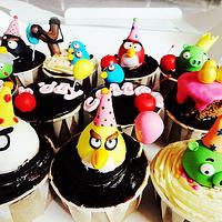 angrybird birthdayparty cupcakes